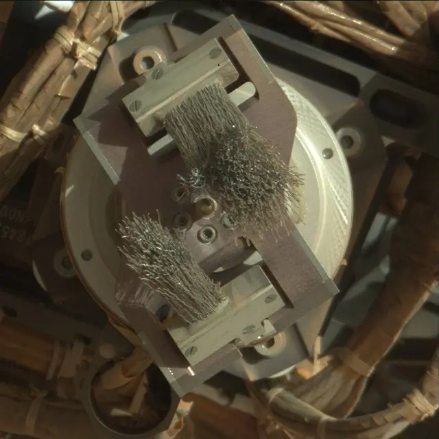 Sol 2005: Mast Camera (Mastcam)