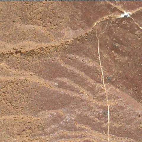 Sol 2005: Mars Hand Lens Imager (MAHLI)