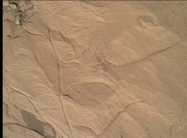 Sol 2005: Mars Hand Lens Imager (MAHLI)