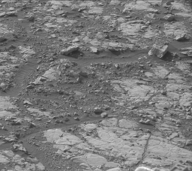 Sol 2006: Mast Camera (Mastcam)