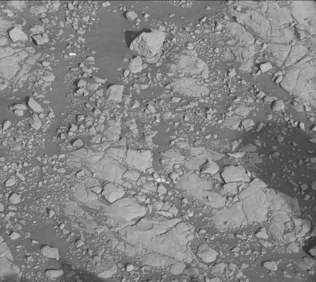 Sol 2006: Mast Camera (Mastcam)