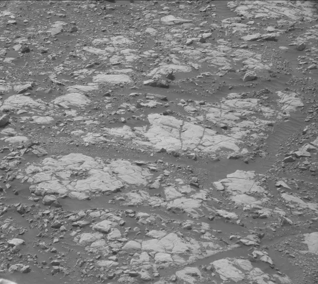 Sol 2006: Mast Camera (Mastcam)