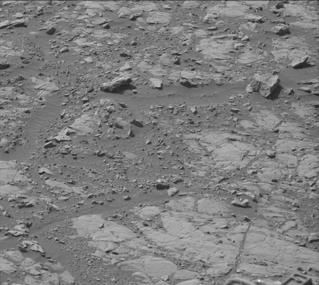 Sol 2006: Mast Camera (Mastcam)