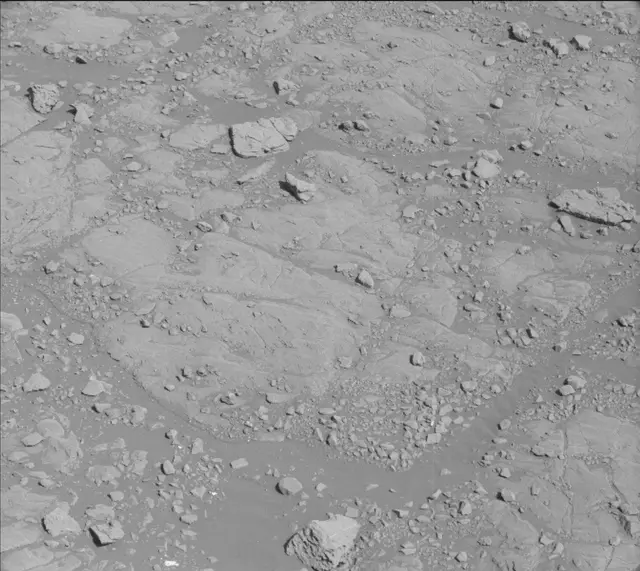 Sol 2006: Mast Camera (Mastcam)