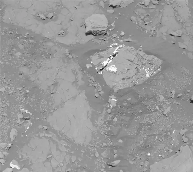 Sol 2007: Mast Camera (Mastcam)