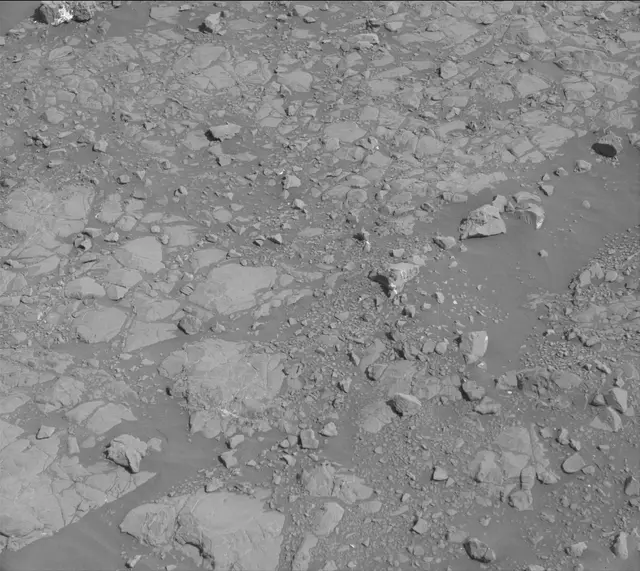 Sol 2007: Mast Camera (Mastcam)