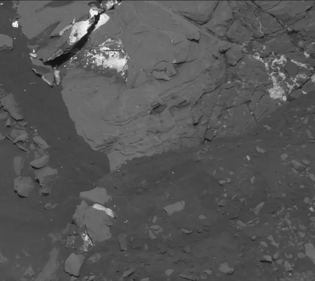 Sol 2007: Mast Camera (Mastcam)