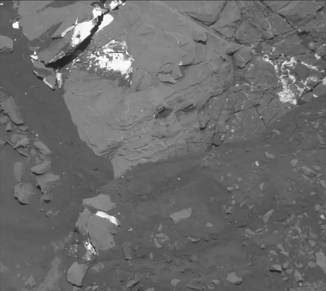 Sol 2007: Mast Camera (Mastcam)