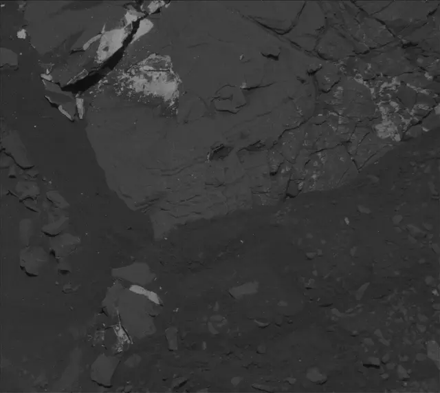 Sol 2007: Mast Camera (Mastcam)