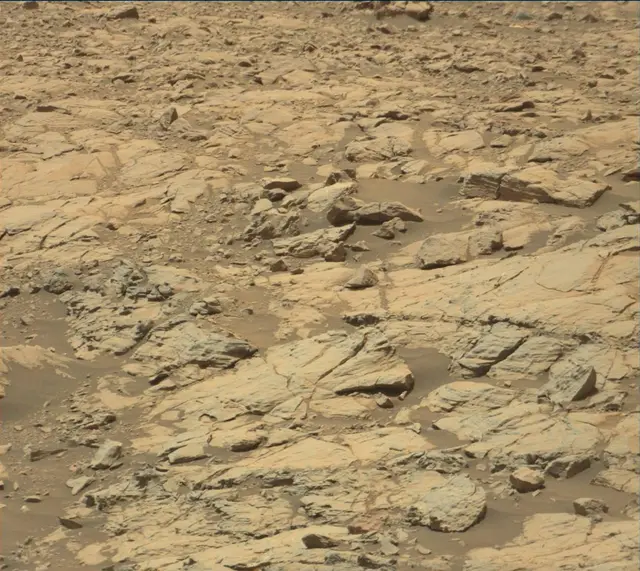 Sol 2009: Mast Camera (Mastcam)