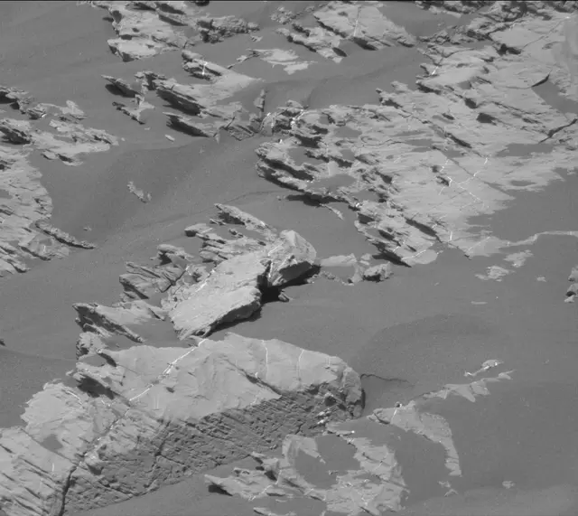Sol 2011: Mast Camera (Mastcam)