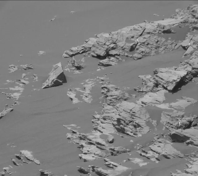 Sol 2011: Mast Camera (Mastcam)