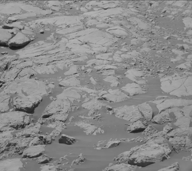 Sol 2011: Mast Camera (Mastcam)