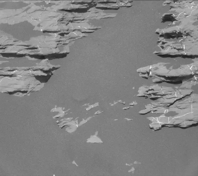 Sol 2011: Mast Camera (Mastcam)