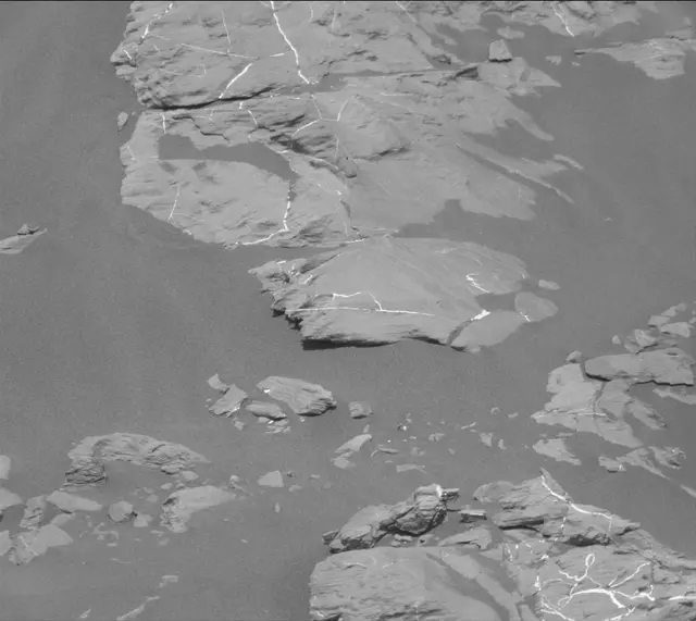 Sol 2011: Mast Camera (Mastcam)