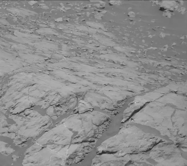Sol 2011: Mast Camera (Mastcam)