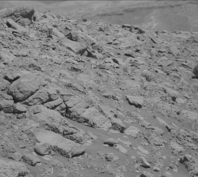 Sol 2011: Mast Camera (Mastcam)