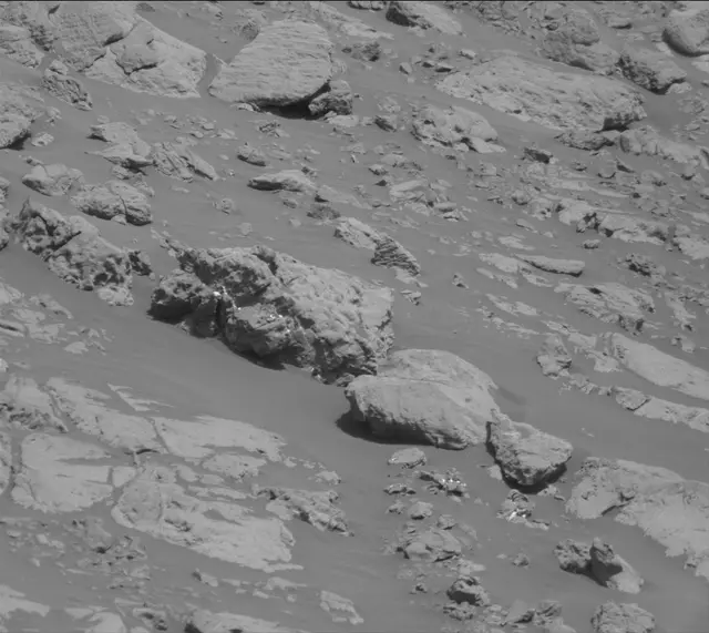 Sol 2011: Mast Camera (Mastcam)