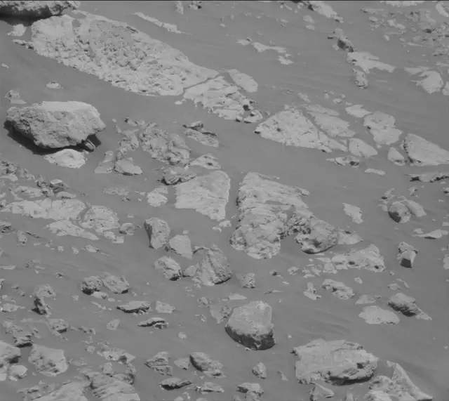 Sol 2011: Mast Camera (Mastcam)