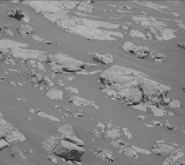 Sol 2011: Mast Camera (Mastcam)