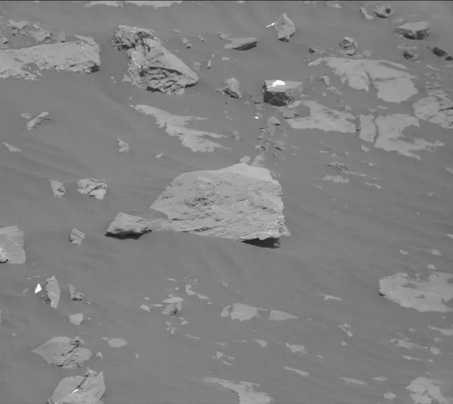 Sol 2011: Mast Camera (Mastcam)