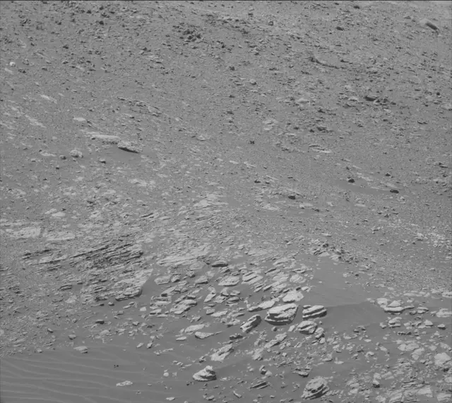 Sol 2013: Mast Camera (Mastcam)