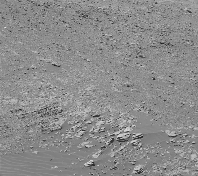 Sol 2013: Mast Camera (Mastcam)