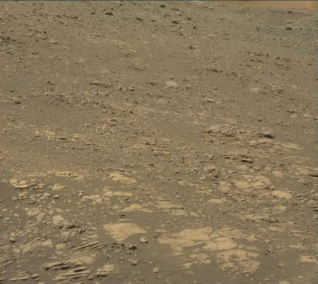 Sol 2013: Mast Camera (Mastcam)