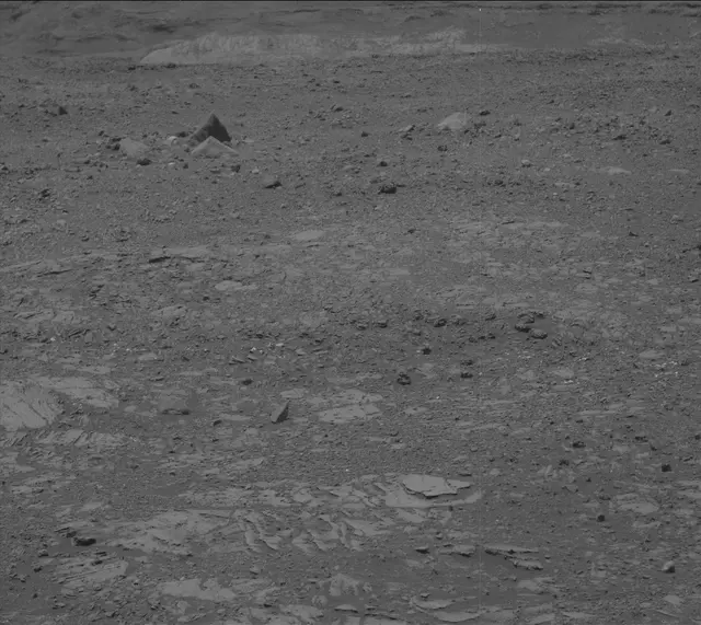 Sol 2013: Mast Camera (Mastcam)
