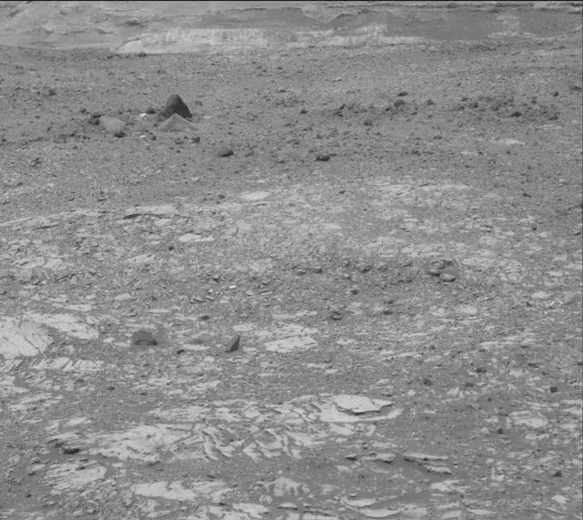 Sol 2013: Mast Camera (Mastcam)