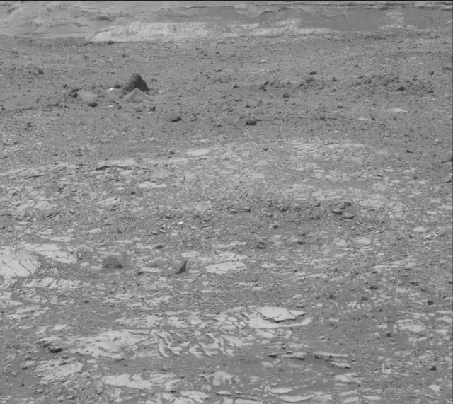 Sol 2013: Mast Camera (Mastcam)