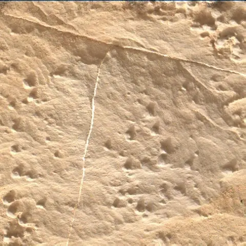 Sol 2013: Mars Hand Lens Imager (MAHLI)
