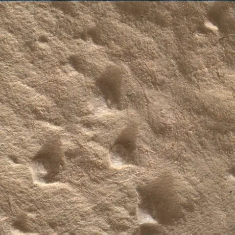 Sol 2013: Mars Hand Lens Imager (MAHLI)