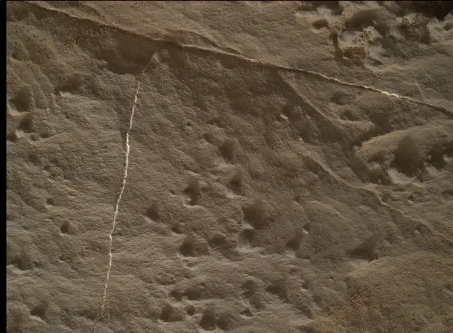 Sol 2013: Mars Hand Lens Imager (MAHLI)