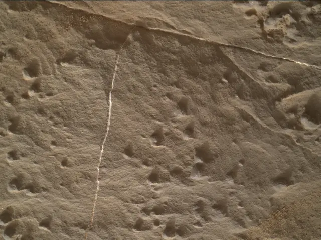 Sol 2013: Mars Hand Lens Imager (MAHLI)