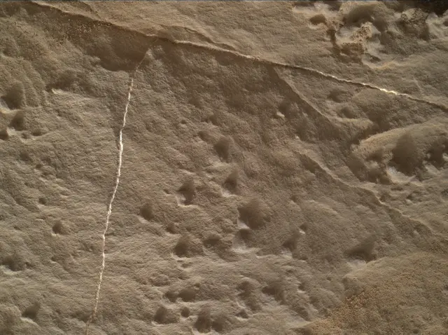 Sol 2013: Mars Hand Lens Imager (MAHLI)