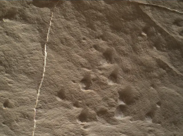 Sol 2013: Mars Hand Lens Imager (MAHLI)