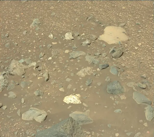 Sol 2014: Mast Camera (Mastcam)