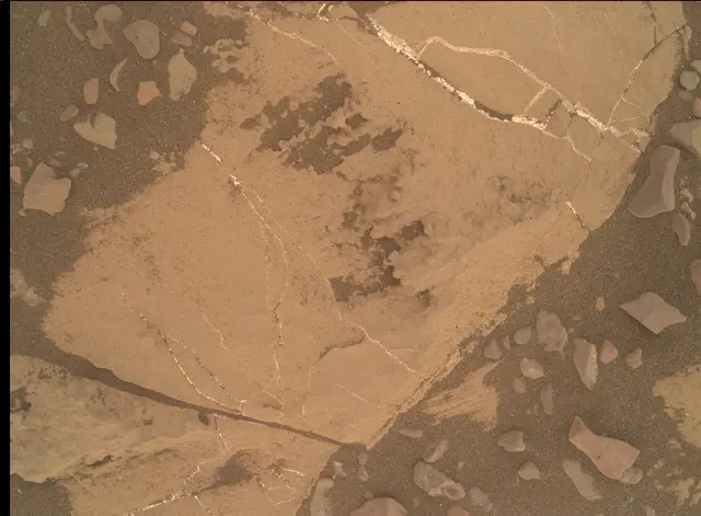 Sol 2014: Mars Hand Lens Imager (MAHLI)
