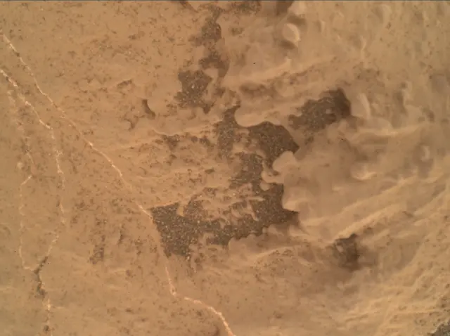 Sol 2014: Mars Hand Lens Imager (MAHLI)