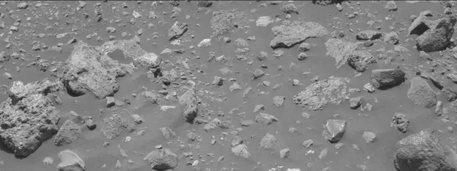 Sol 2016: Mast Camera (Mastcam)