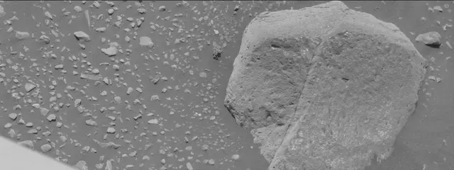Sol 2016: Mast Camera (Mastcam)