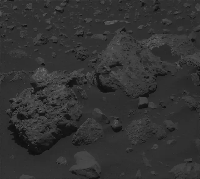 Sol 2016: Mast Camera (Mastcam)