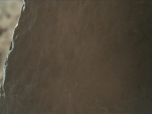 Sol 2016: Mars Hand Lens Imager (MAHLI)