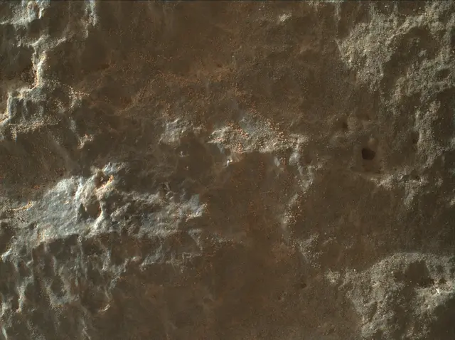Sol 2016: Mars Hand Lens Imager (MAHLI)