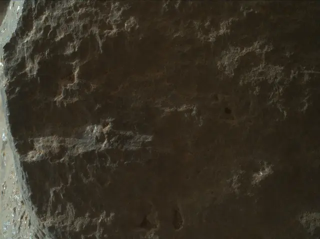Sol 2016: Mars Hand Lens Imager (MAHLI)
