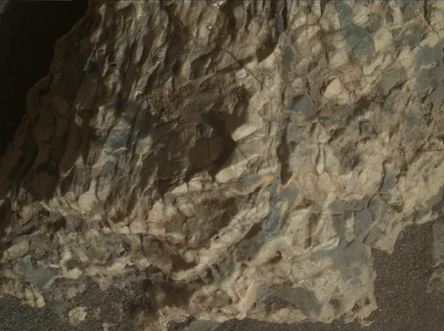 Sol 2016: Mars Hand Lens Imager (MAHLI)