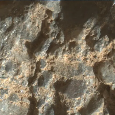 Sol 2016: Mars Hand Lens Imager (MAHLI)