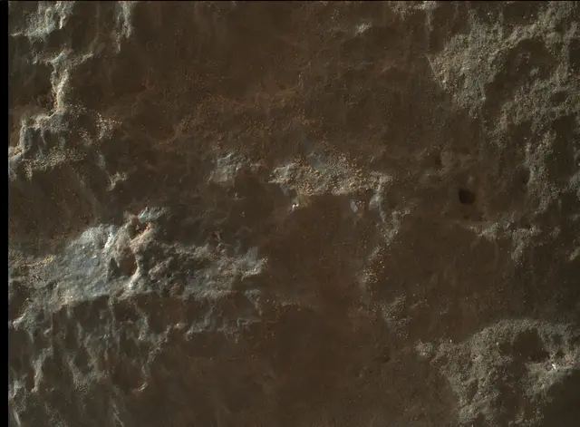 Sol 2016: Mars Hand Lens Imager (MAHLI)