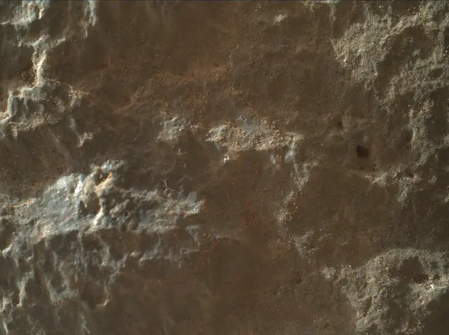 Sol 2016: Mars Hand Lens Imager (MAHLI)